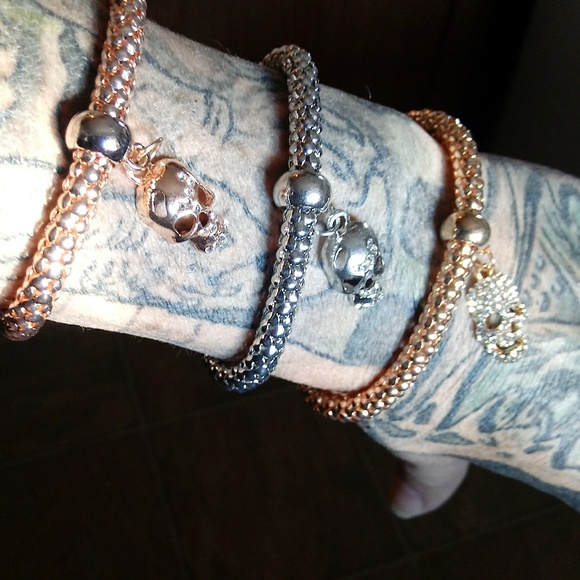 Three Piece Set - Picture 3 of 3